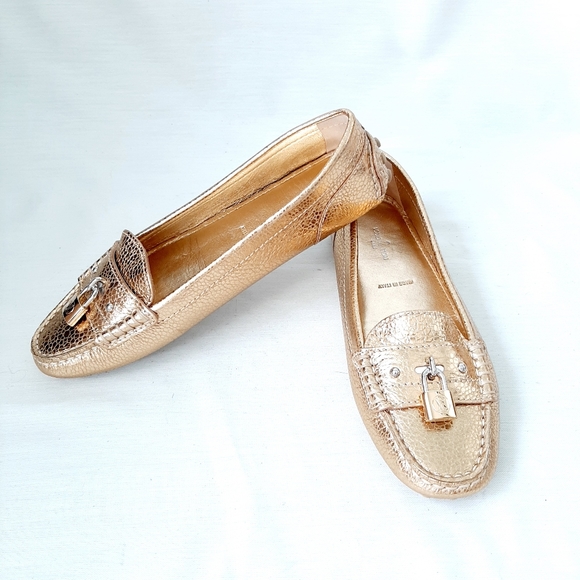 Louis Vuitton authentic NWOT gold lock loafers - Picture 1 of 9